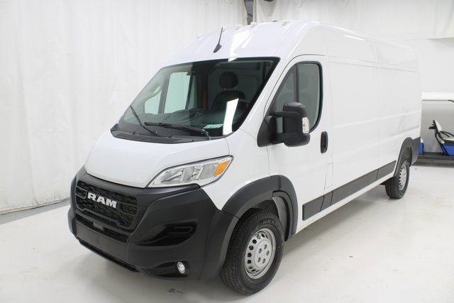 Used 2025 RAM ProMaster 2500 w/ Convenience Group image 19