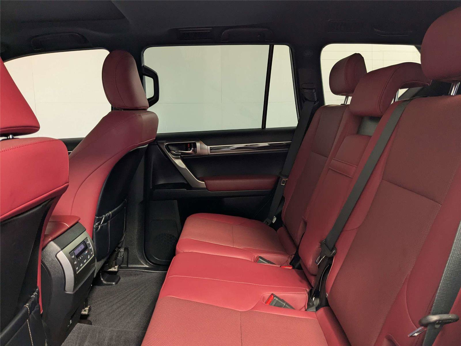 Used 2023 Lexus GX 460 Premium w/ Premium Package image 31