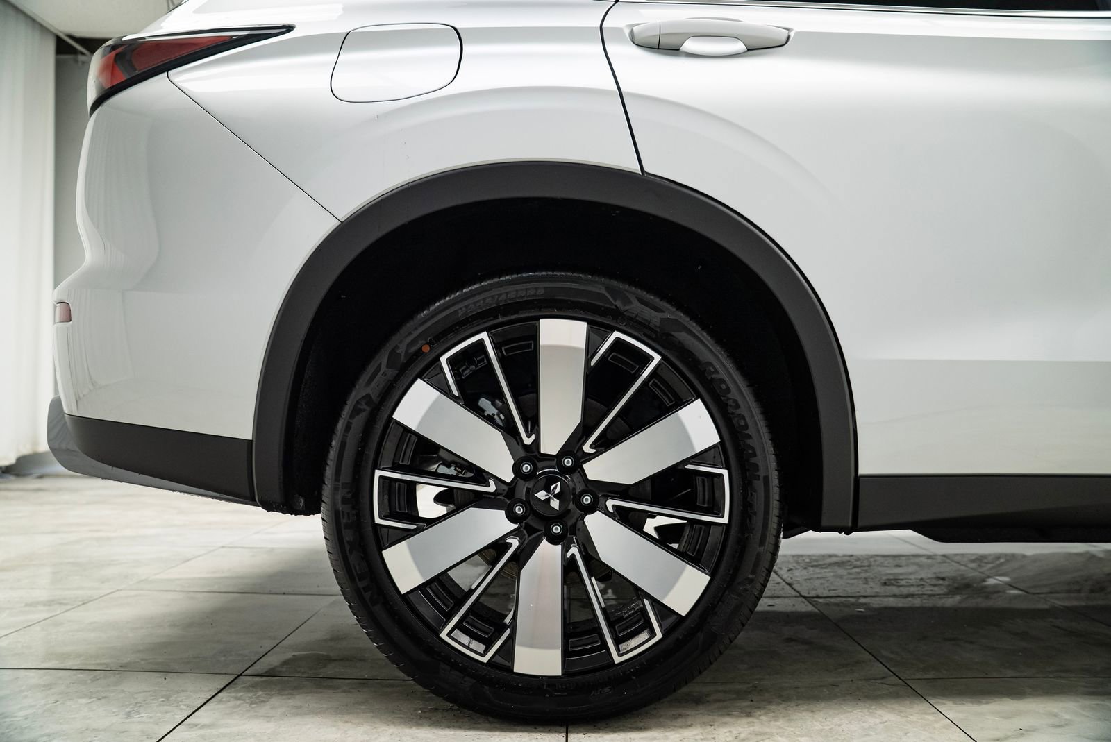 Used 2025 Mitsubishi Outlander SEL AWD/4WD image 27