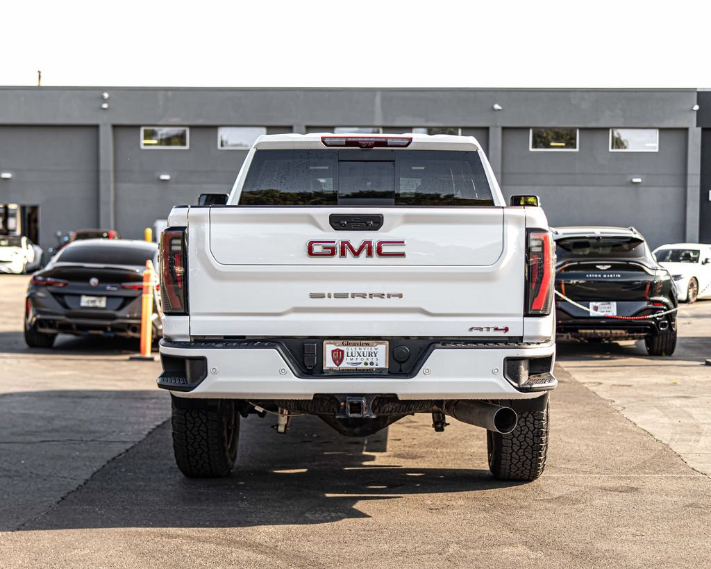 Used 2025 GMC Sierra 2500 AT4 w/ AT4 Premium Plus Package AWD/4WD image 12