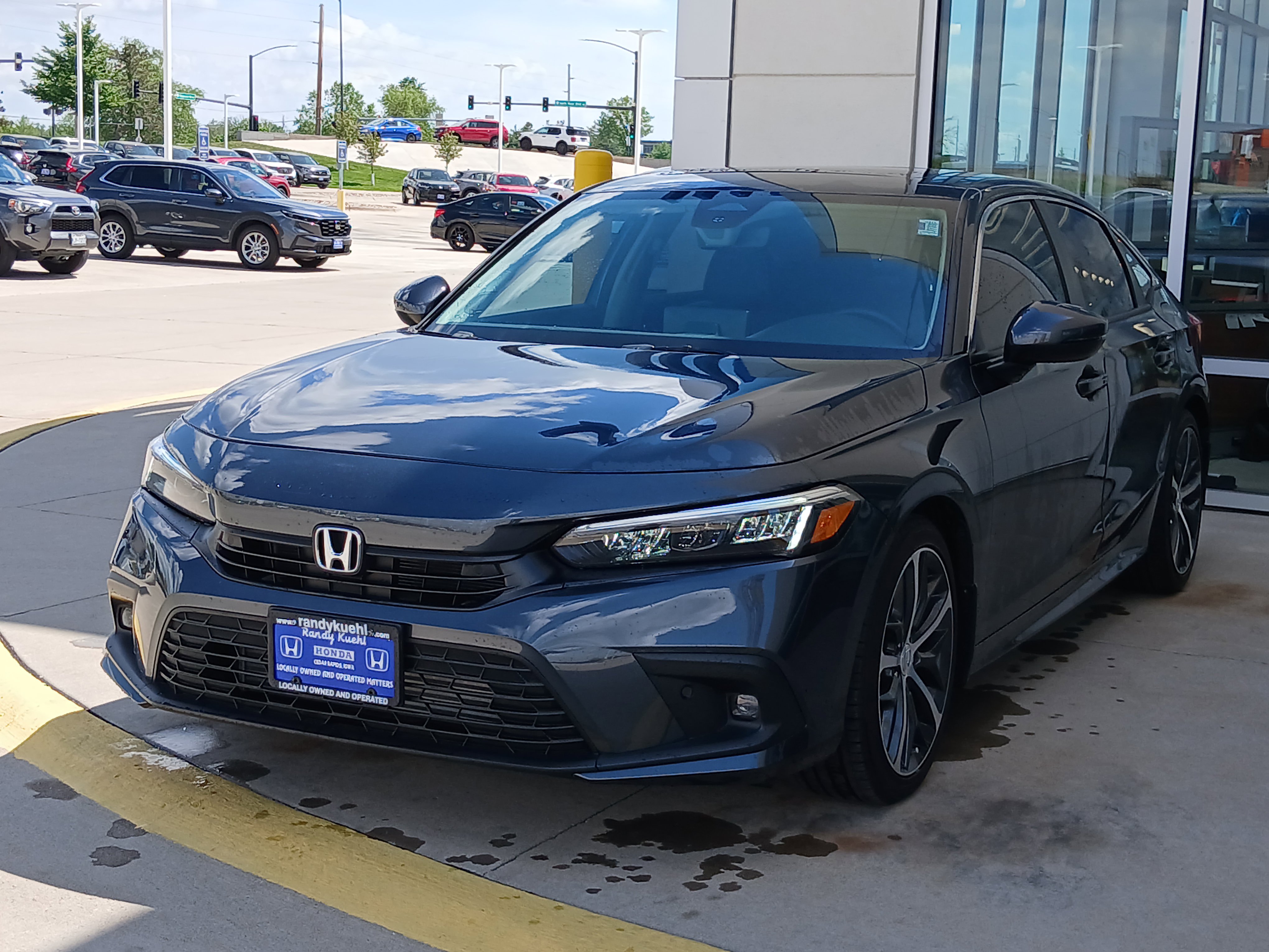 Used 2024 Honda Civic Touring image 3