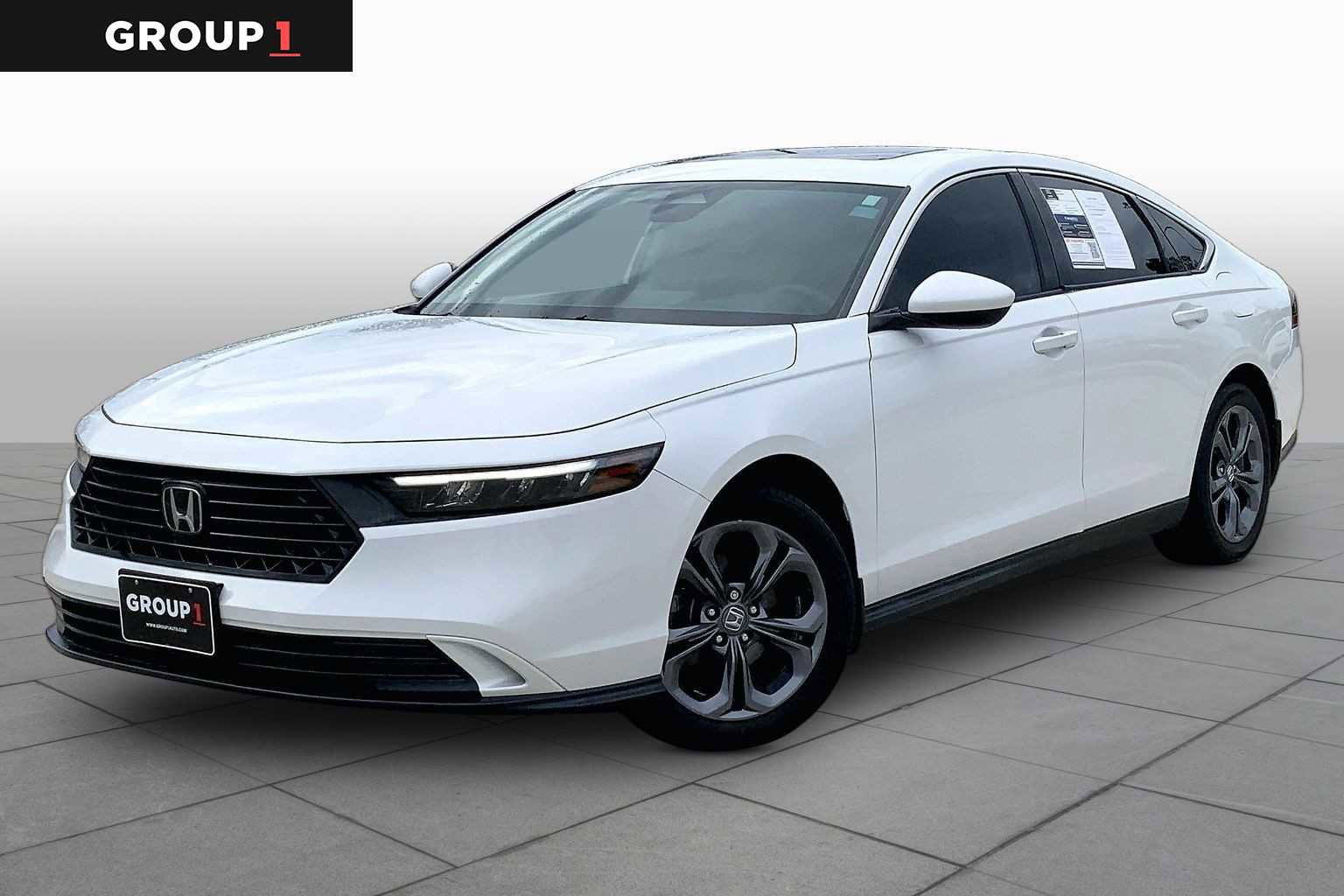 Used 2023 Honda Accord EX image 1