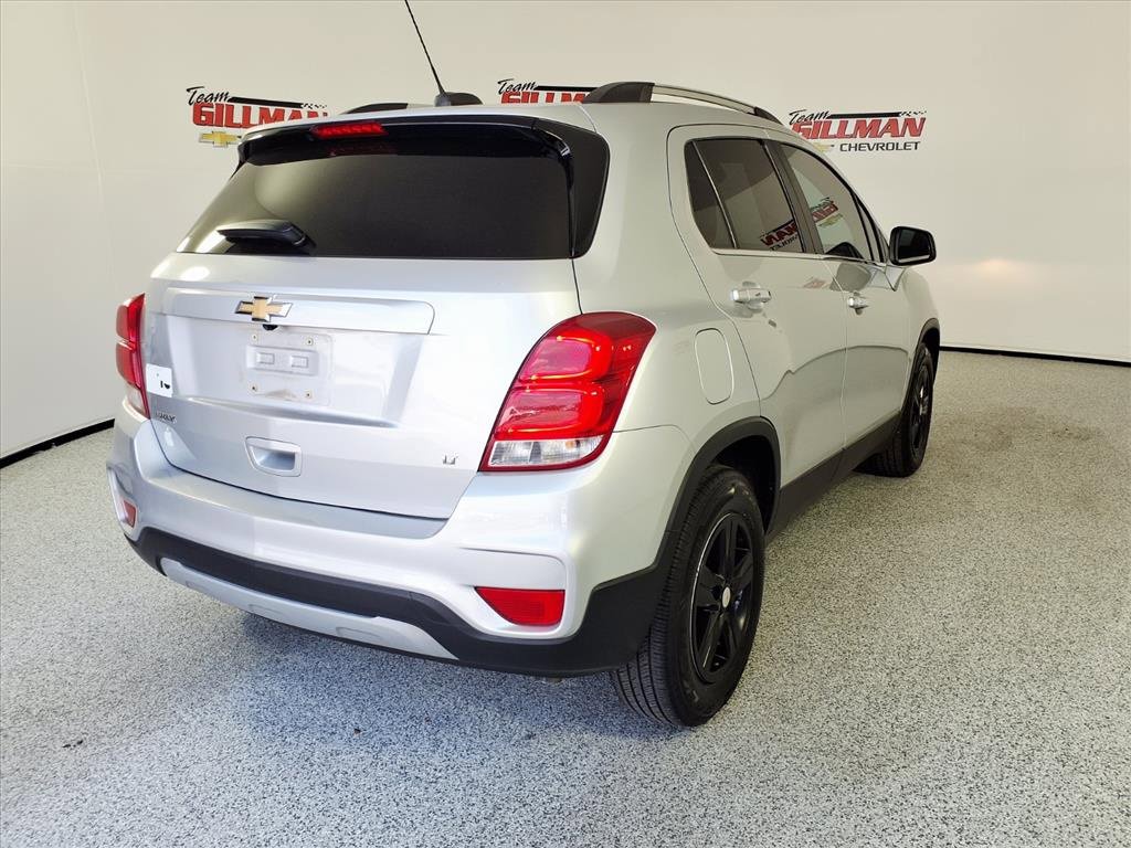 Used 2020 Chevrolet Trax LT w/ LT Convenience Package image 24