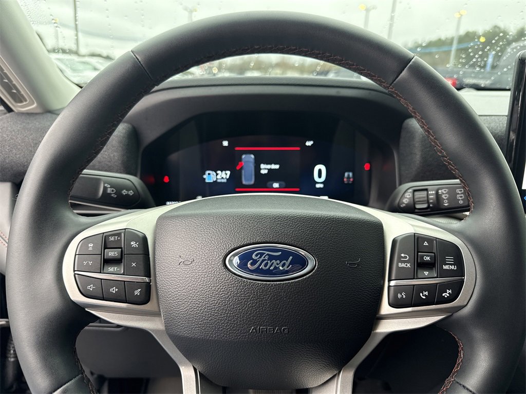 Used 2025 Ford Explorer Active image 23