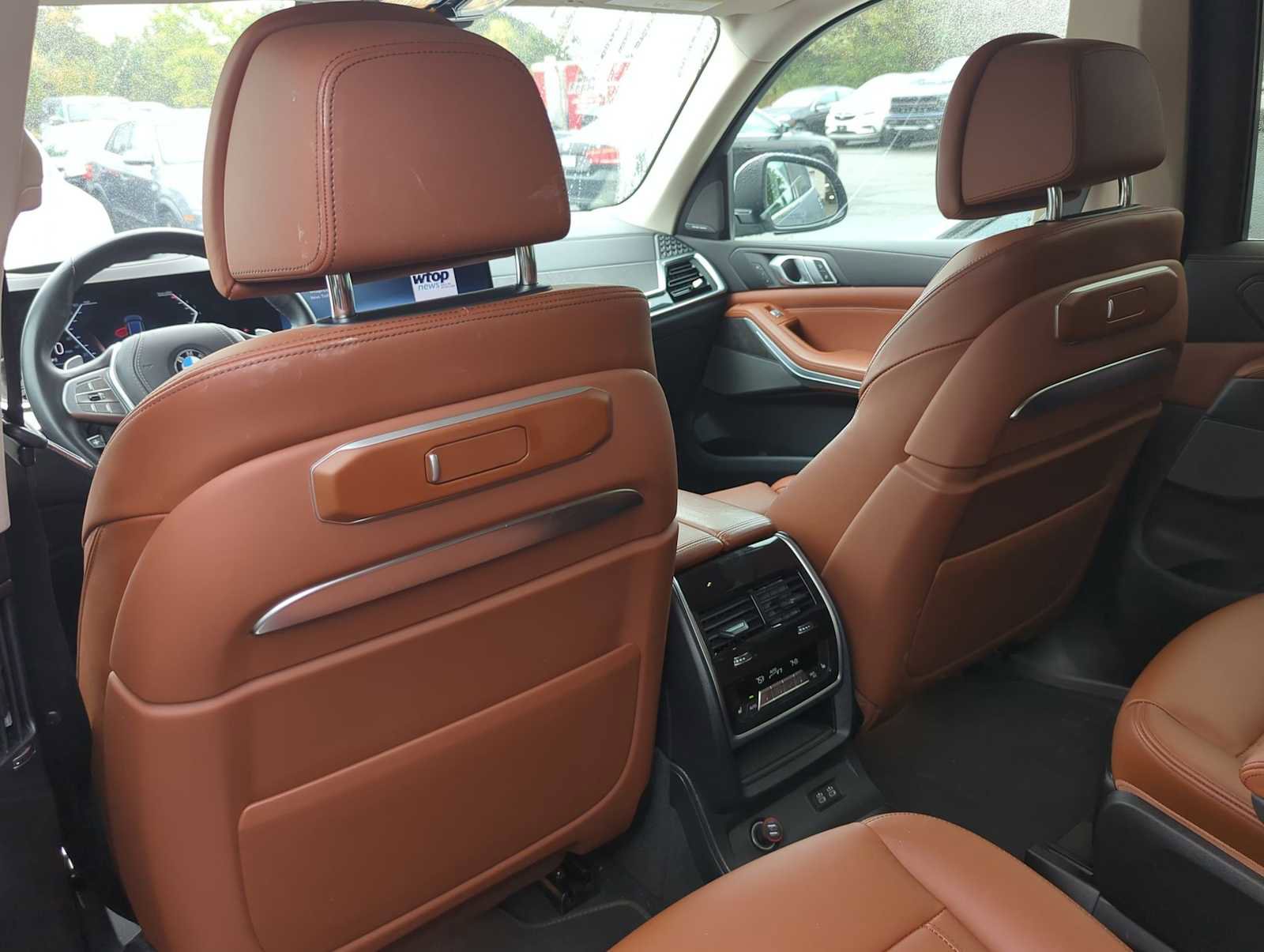 Certified 2023 BMW X7 xDrive40i w/ Premium Package AWD/4WD image 18