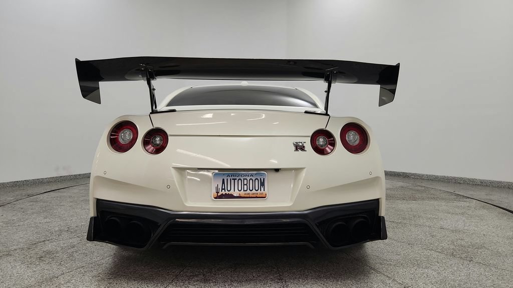 Used 2019 Nissan GT-R AWD/4WD image 38