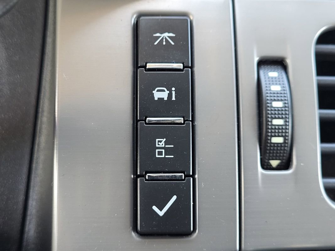 Used 2012 Chevrolet Avalanche LT w/ Suspension Package, Off-Road image 22