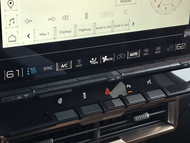 Used 2025 GMC Hummer EV 3X AWD/4WD image 14