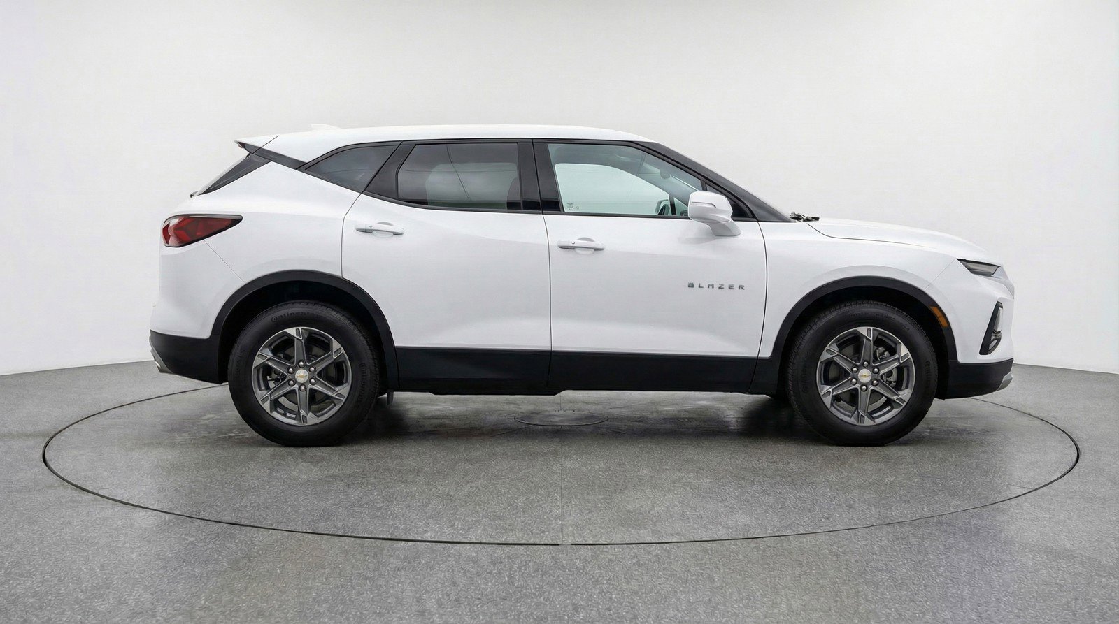 Used 2025 Chevrolet Blazer LT image 11