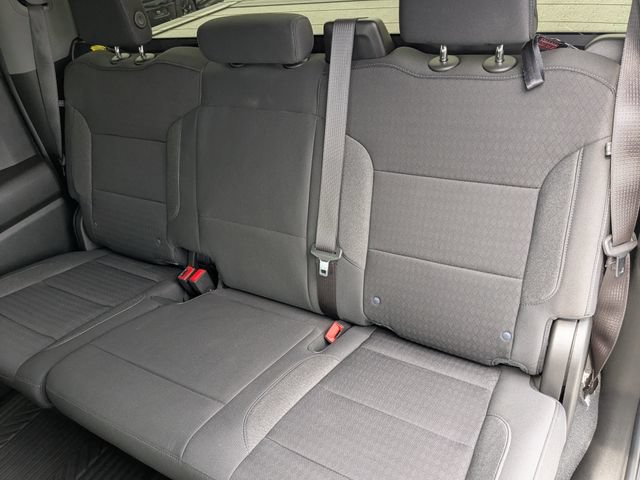 Used 2024 Chevrolet Silverado 1500 Custom AWD/4WD image 25