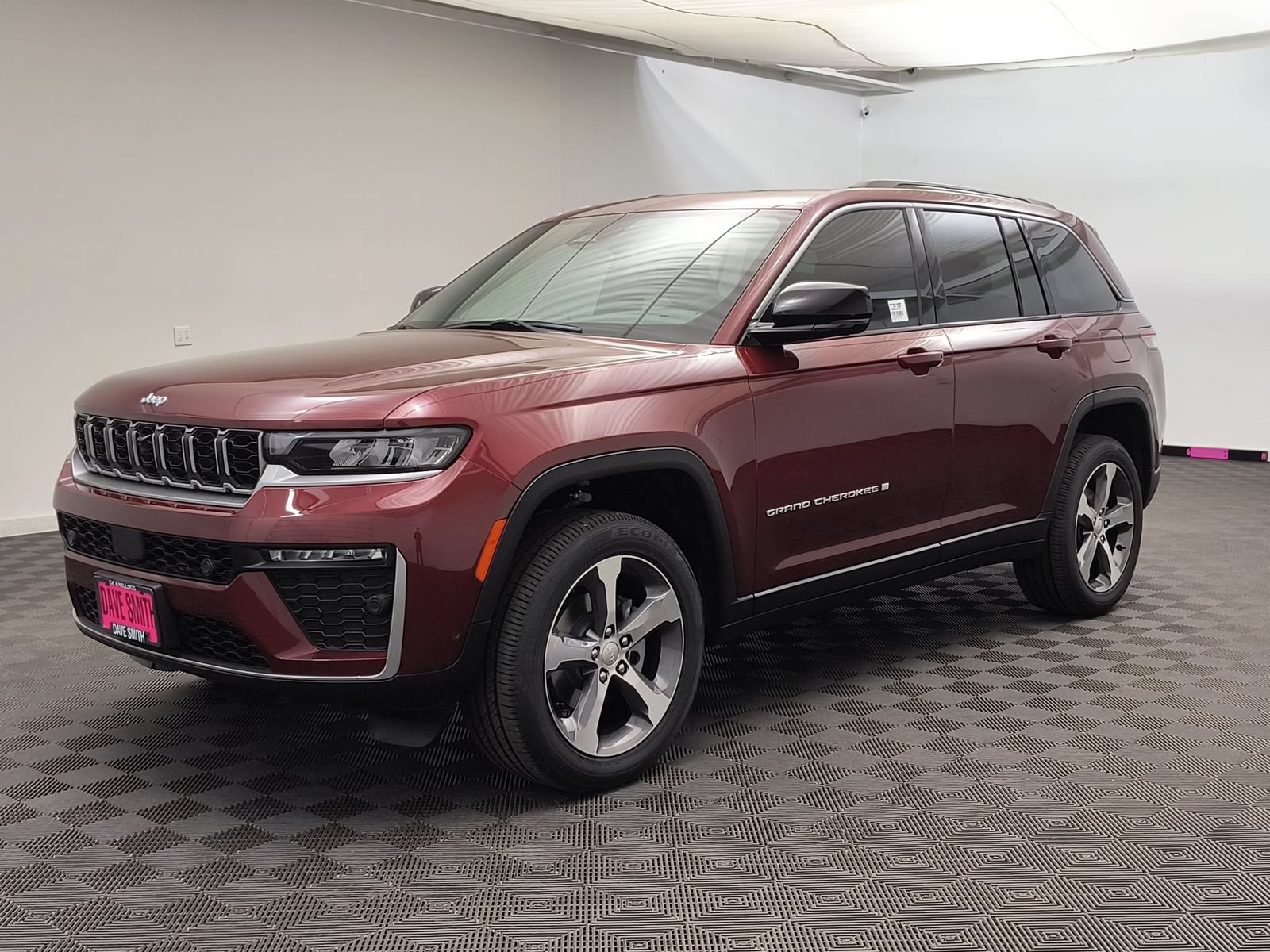 New 2026 Jeep Grand Cherokee Limited w/ Luxury Tech Group II AWD/4WD image 1