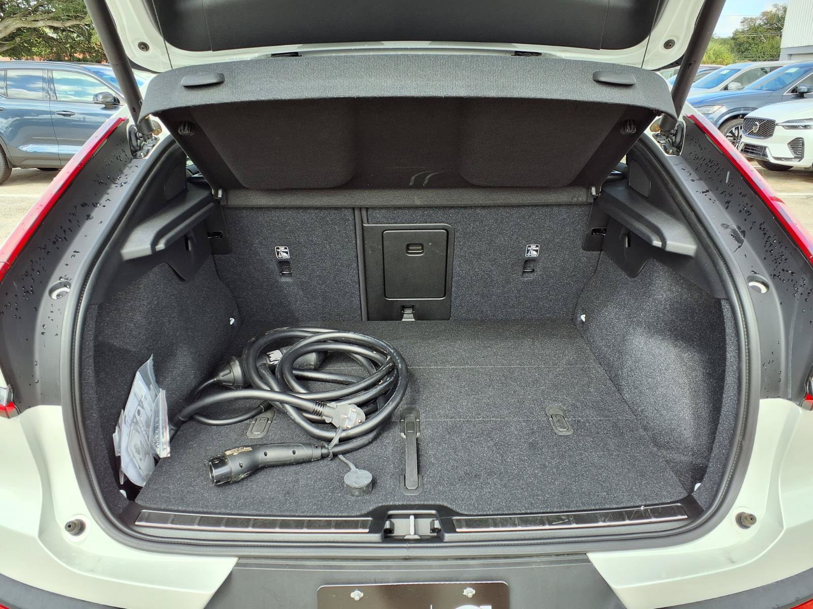 Certified 2023 Volvo C40 P8 Recharge Plus AWD/4WD image 18