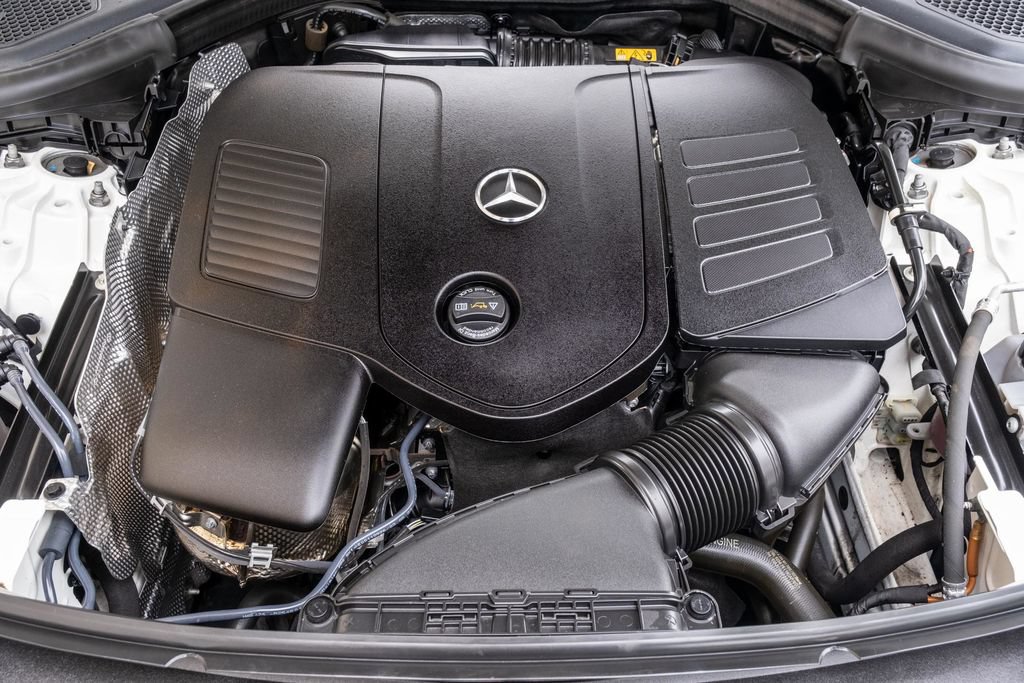 Used 2023 Mercedes-Benz GLC 300 4MATIC image 32