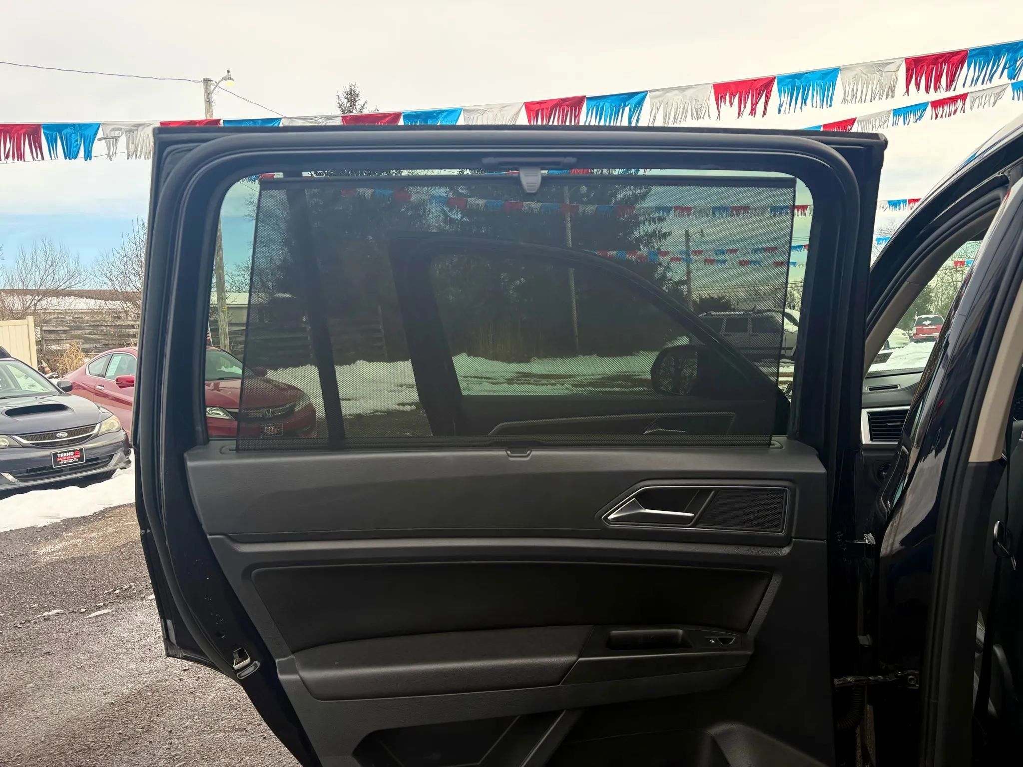 Used 2018 Volkswagen Atlas SEL w/ R-Line Package image 13