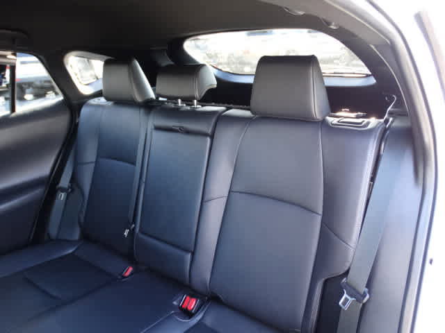 Certified 2024 Toyota Venza XLE image 16