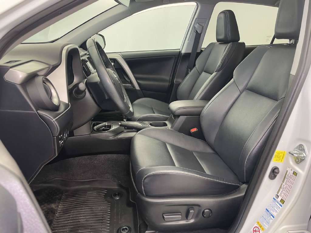 Used 2017 Toyota RAV4 Platinum w/ All Weather Liner Package AWD/4WD image 14