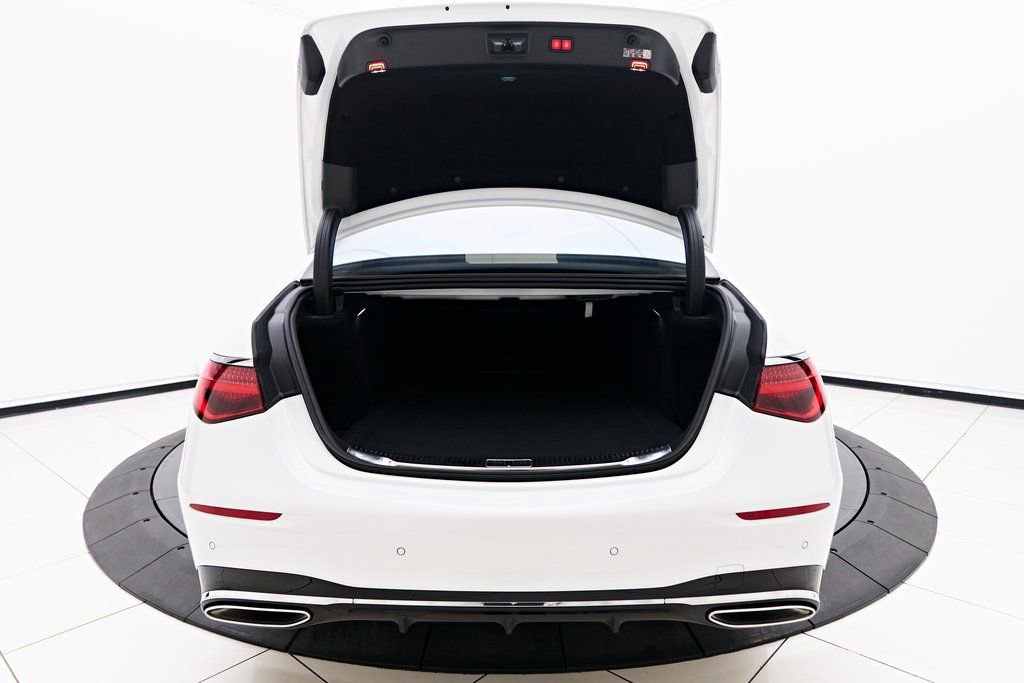 Used 2024 Mercedes-Benz S 580e 4MATIC Sedan image 18