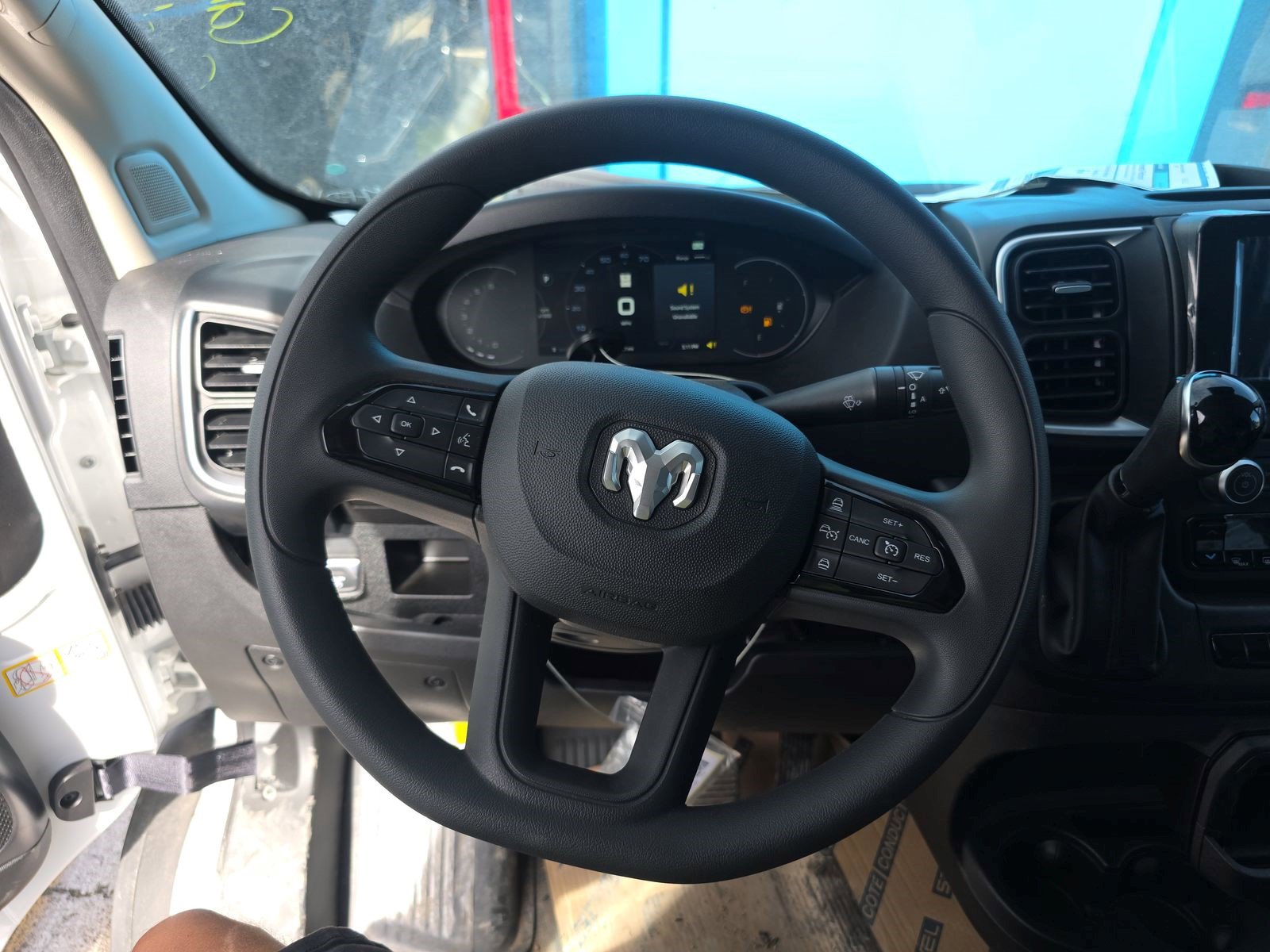 Used 2025 RAM ProMaster 2500 w/ Quick Order Package 22G SLT FWD image 8