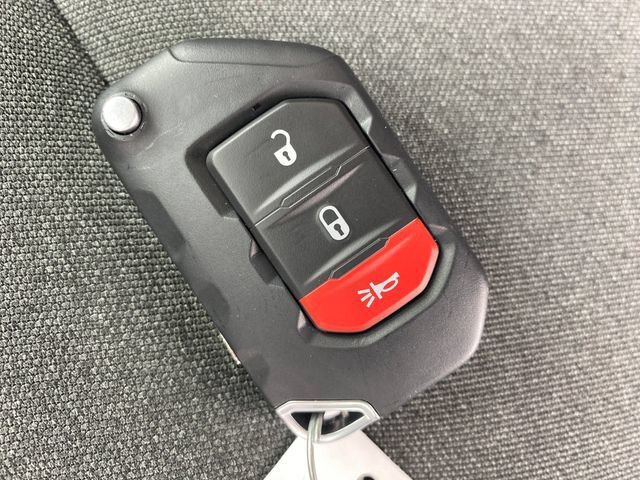 Used 2026 Jeep Gladiator Rubicon AWD/4WD image 24