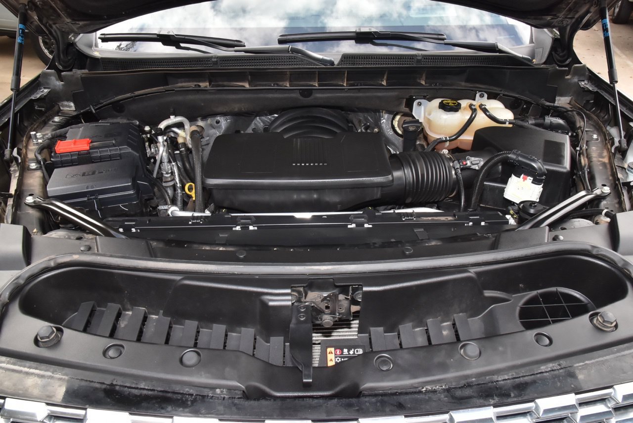 Used 2024 GMC Yukon Denali w/ LPO, Floor Liner Package AWD/4WD image 43