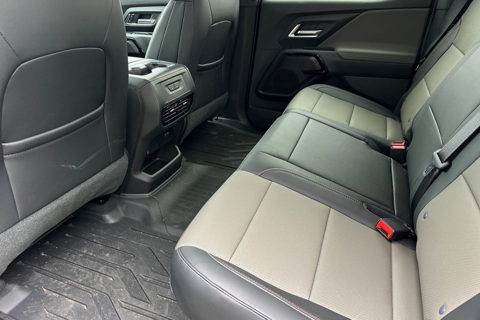 Used 2026 Chevrolet Silverado EV Trail Boss w/ Plus Package image 14