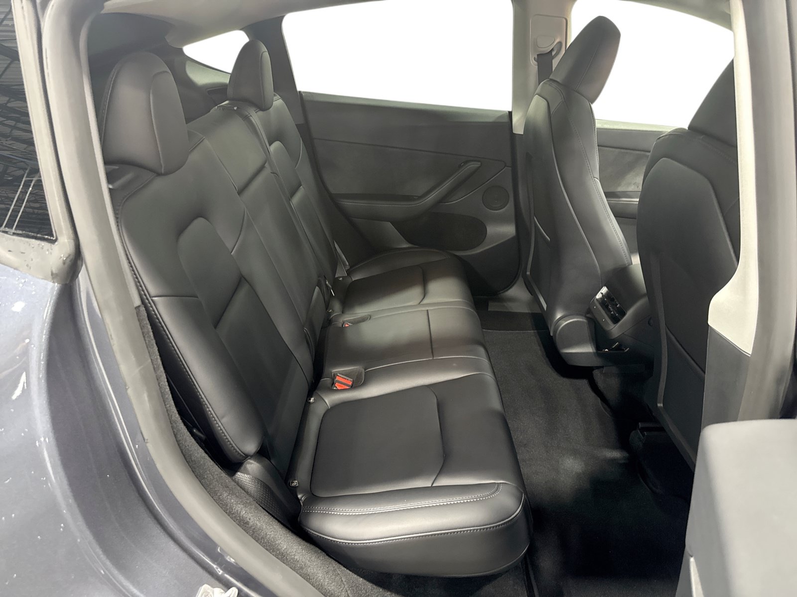 Certified 2023 Tesla Model Y Long Range AWD/4WD image 11