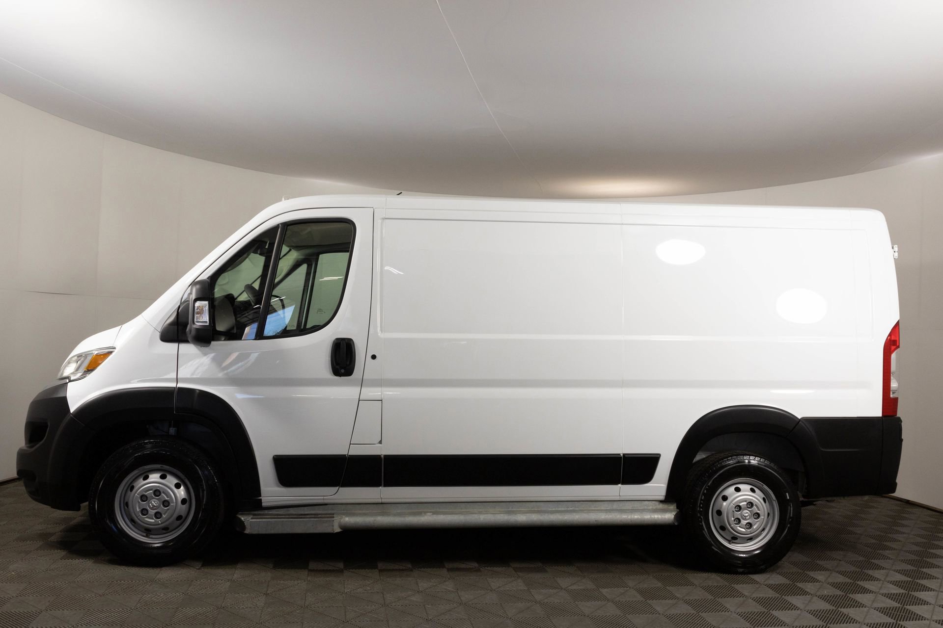 Used 2023 RAM ProMaster 2500 image 14