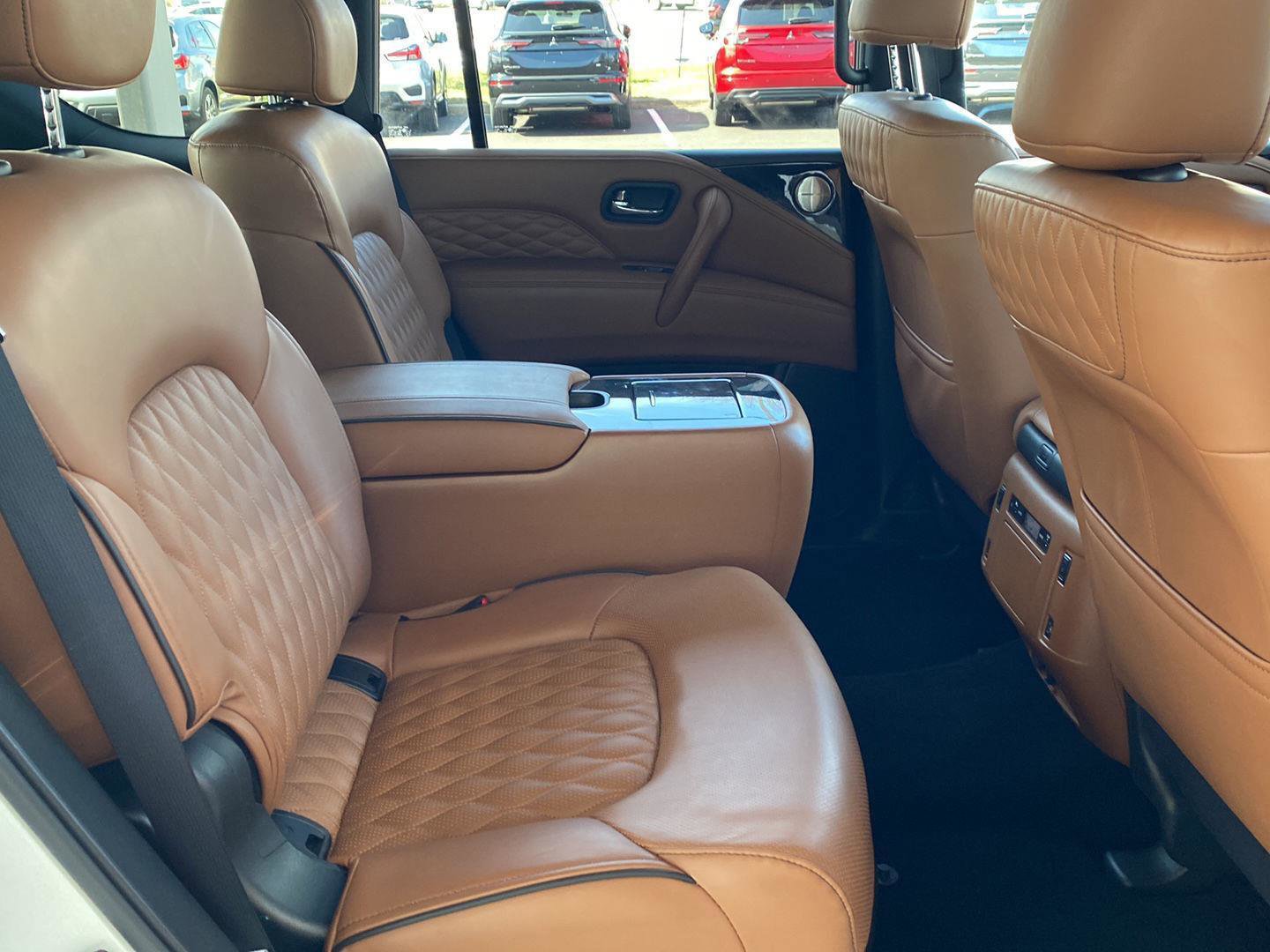 Used 2024 INFINITI QX80 Sensory image 33