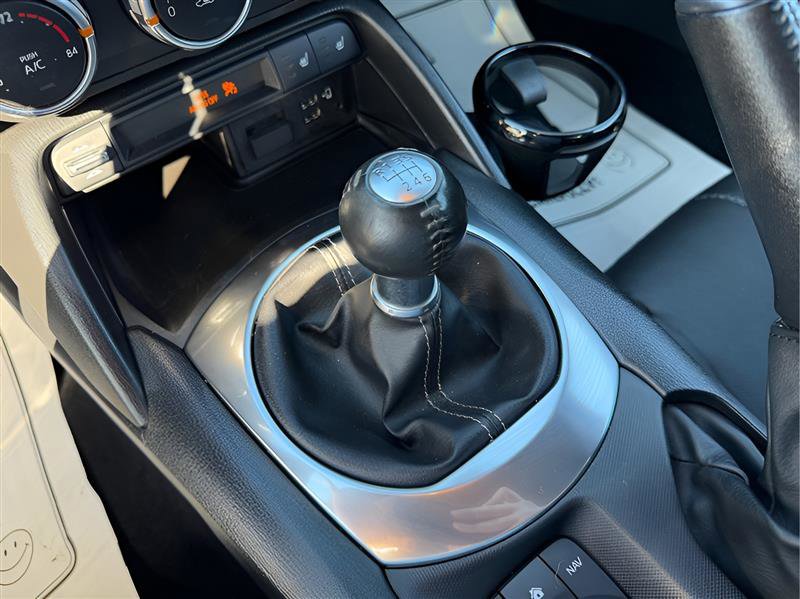 Used 2021 MAZDA MX-5 Miata RF Grand Touring image 19