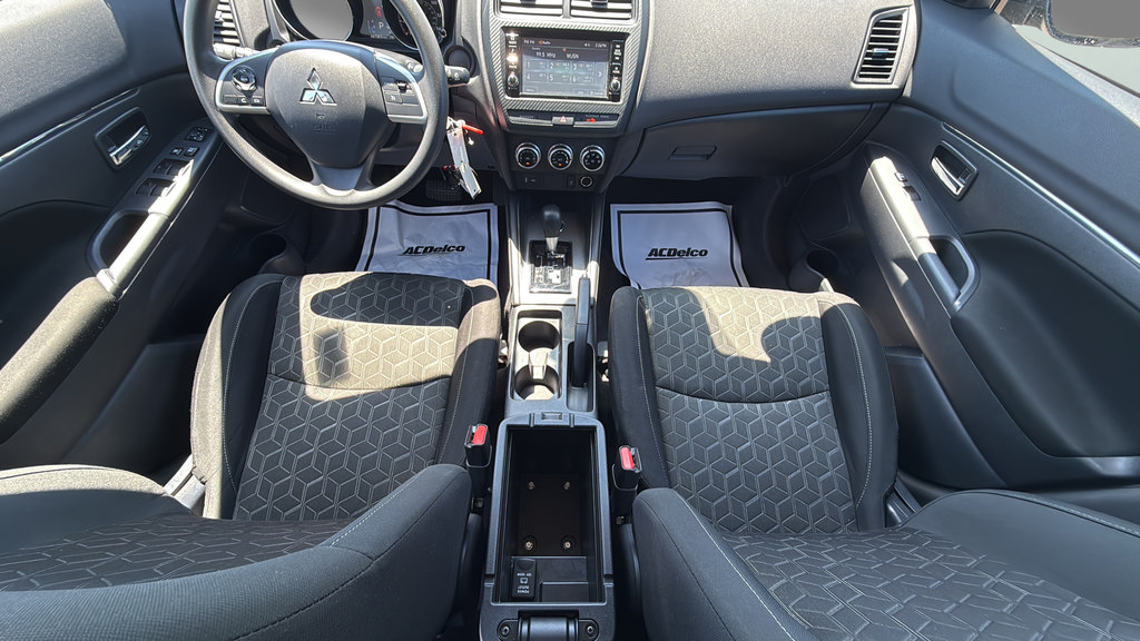 Used 2024 Mitsubishi Outlander Sport ES AWD/4WD image 36
