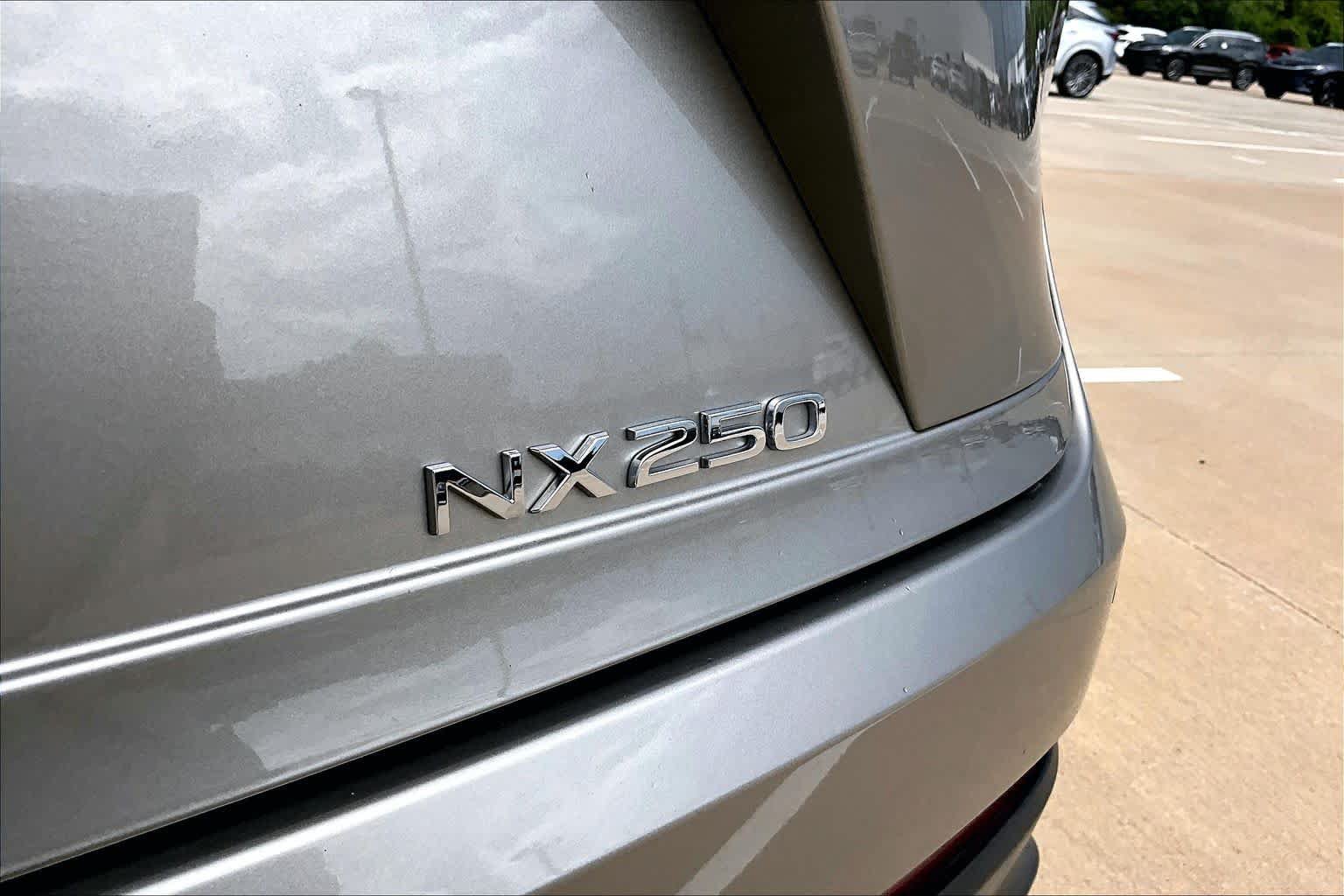 Used 2025 Lexus NX 250 FWD w/ Accessory Package (Z1) image 10
