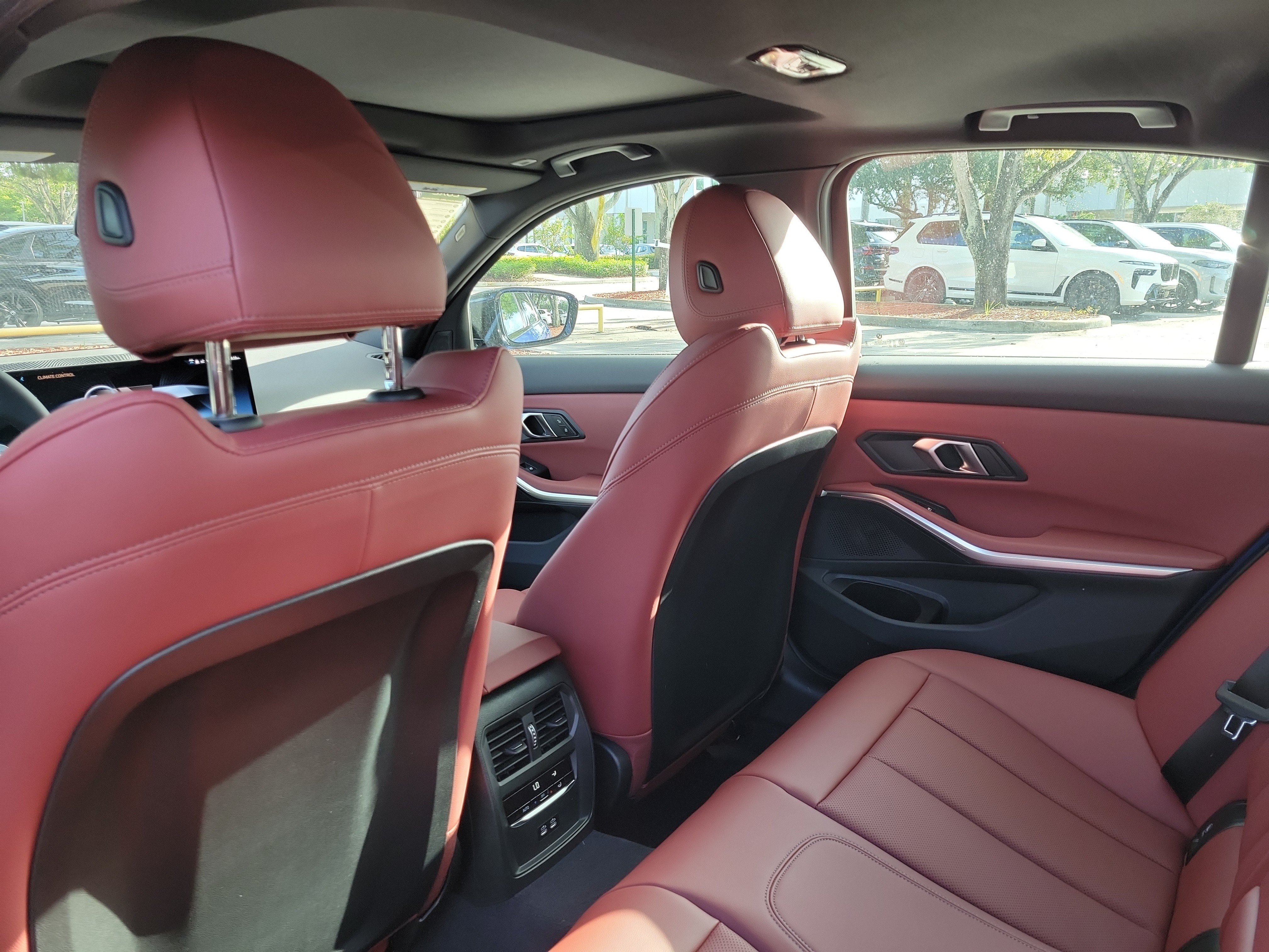 New 2026 BMW 330i Sedan w/ M Sport Package RWD image 10