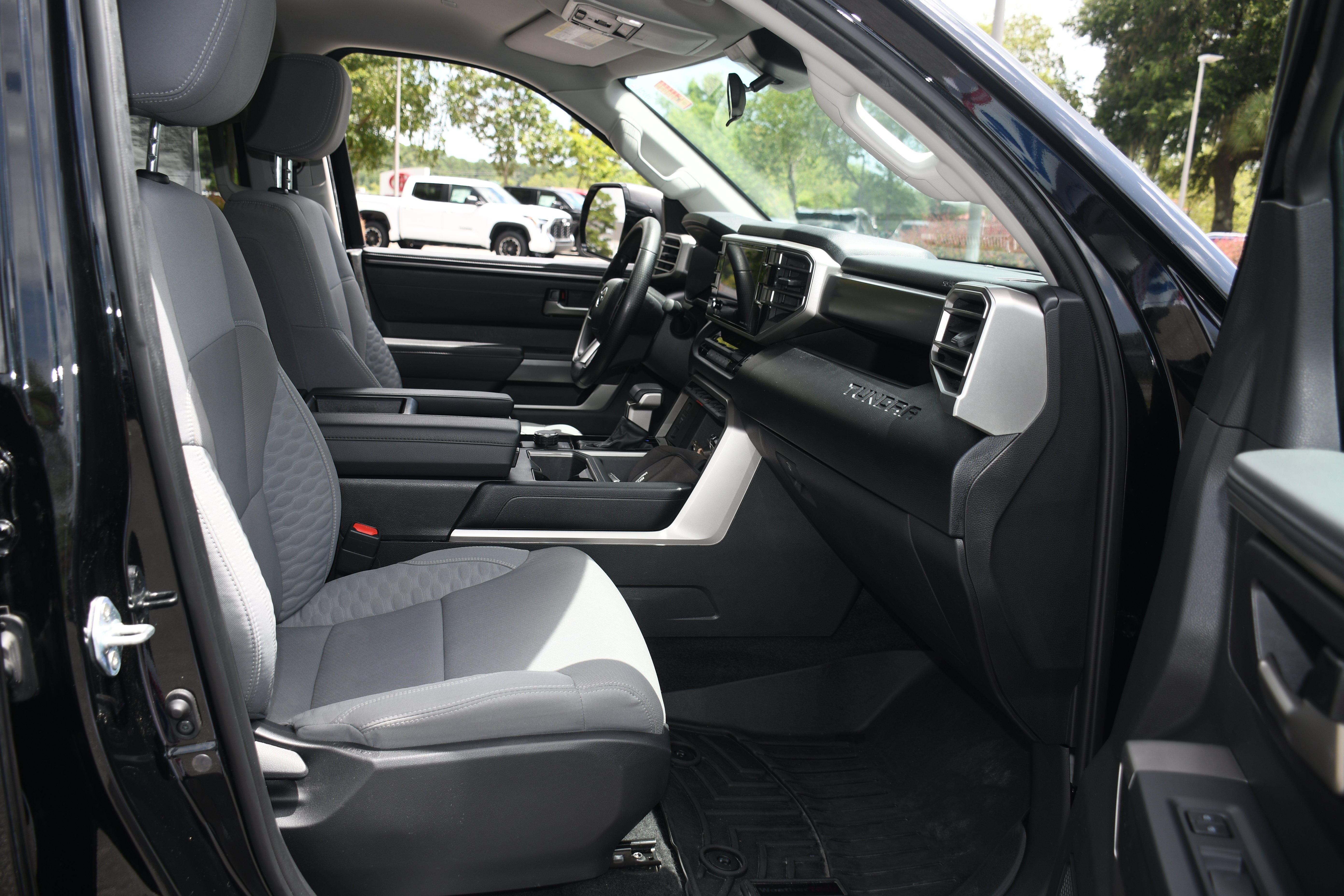 Used 2024 Toyota Tundra SR5 w/ SR5 Convenience Package RWD image 19