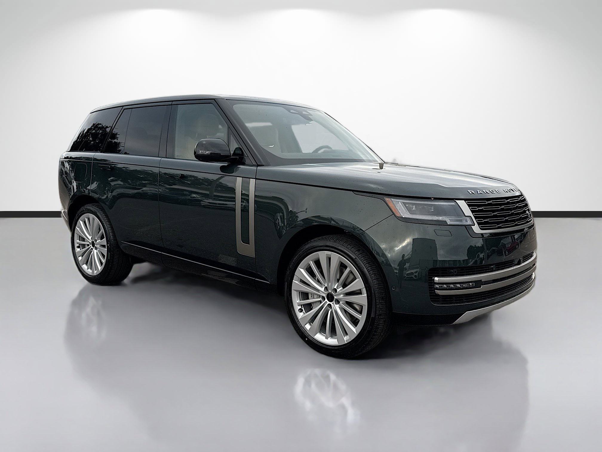 New 2026 Land Rover Range Rover SE image 7