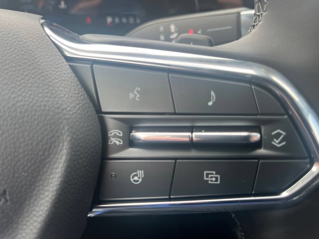 New 2027 Chevrolet Equinox LT FWD image 16