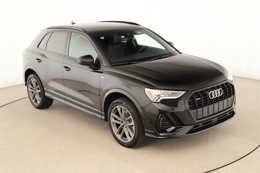 Certified 2025 Audi Q3 2.0T Premium w/ Convenience Package image 36