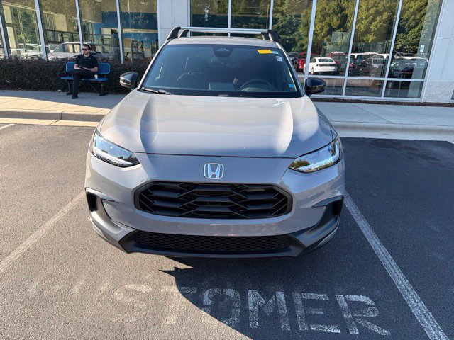 Used 2025 Honda HR-V Sport image 3