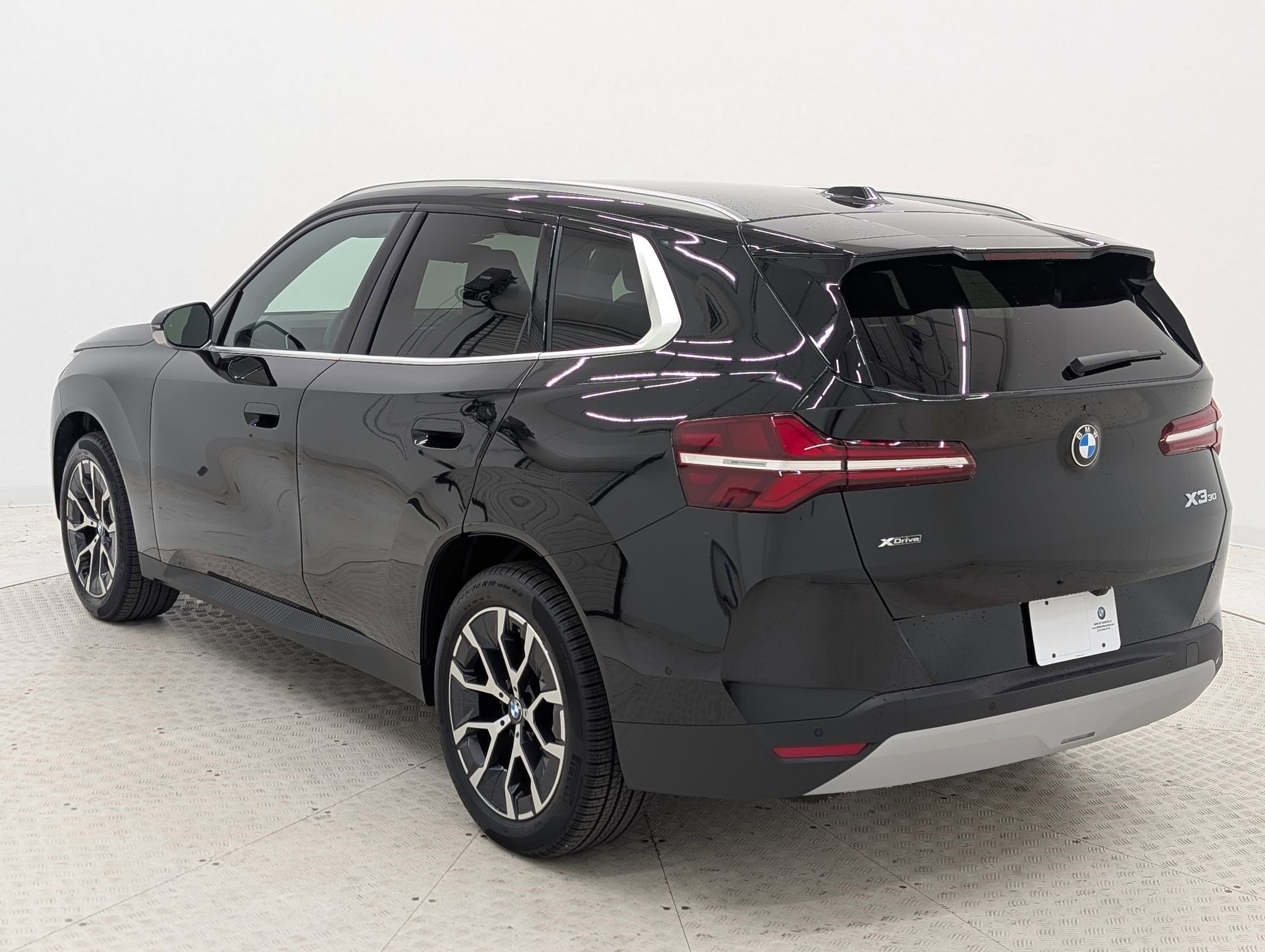 Used 2026 BMW X3 xDrive30 w/ Convenience Package image 3