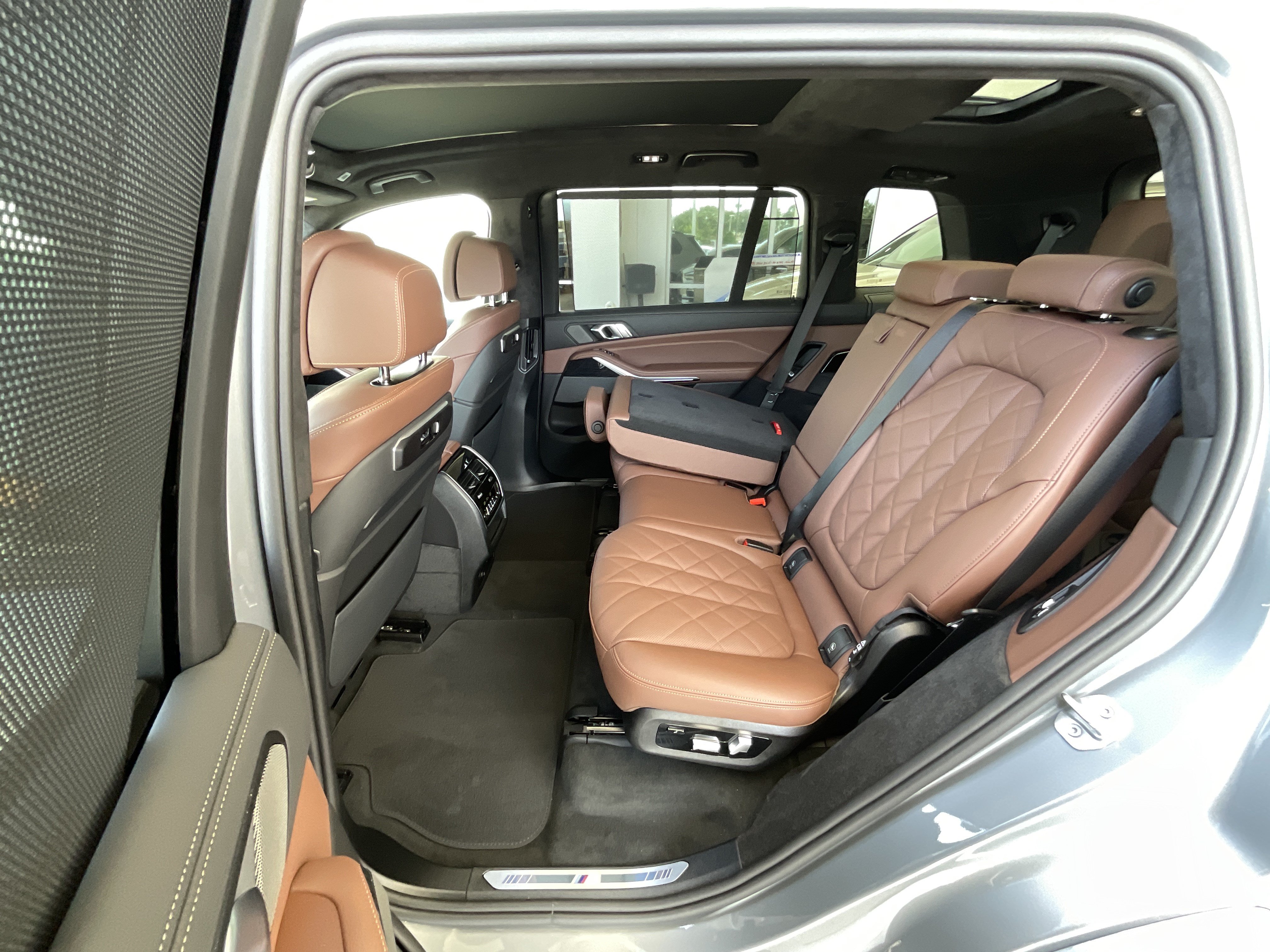 New 2027 BMW X7 xDrive40i w/ M Sport Package AWD/4WD image 28