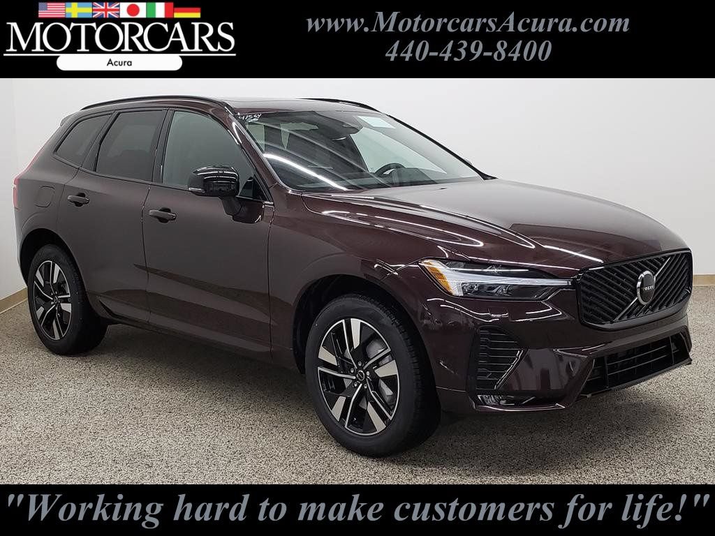 New 2026 Volvo XC60 B5 Core w/ Protection Package Premier