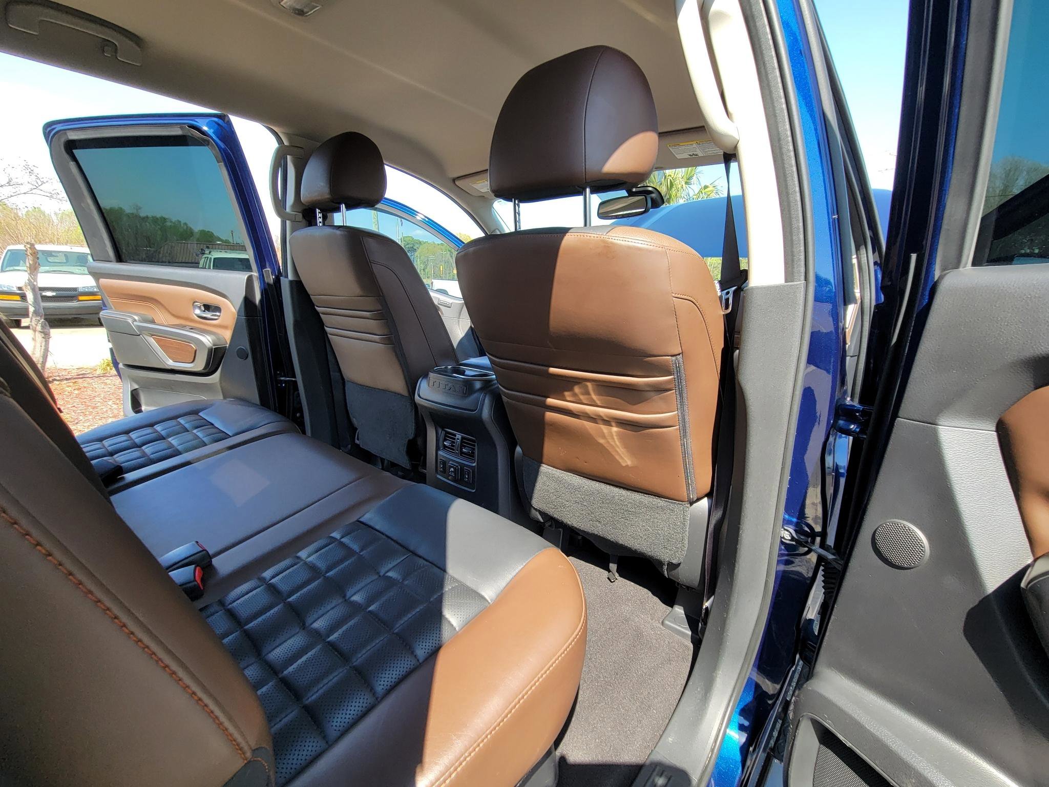Used 2017 Nissan Titan Platinum Reserve RWD image 49