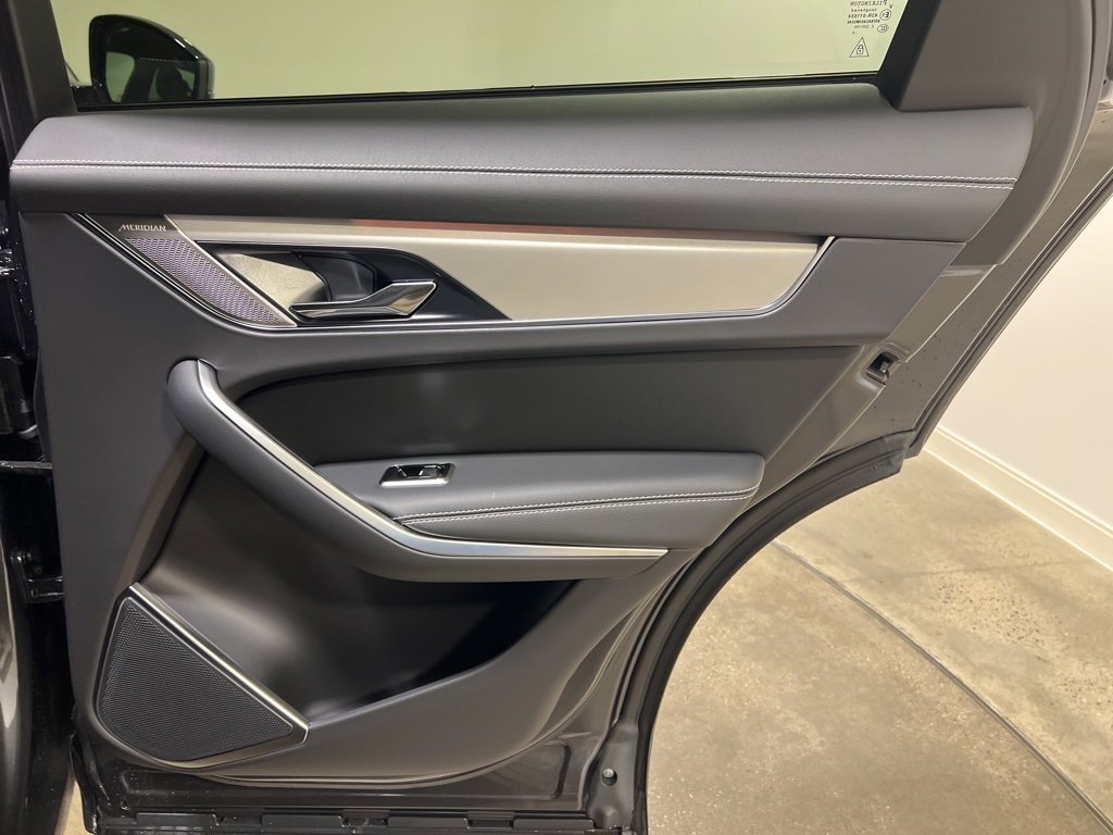 New 2025 Jaguar F-PACE R-Dynamic S image 26