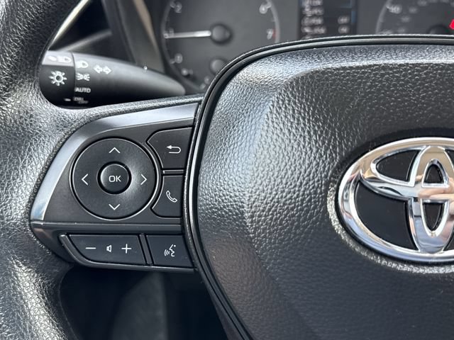Used 2025 Toyota Corolla LE FWD image 14