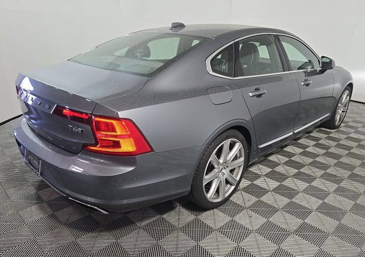 Used 2017 Volvo S90 T6 Inscription w/ Vision Package AWD/4WD image 17