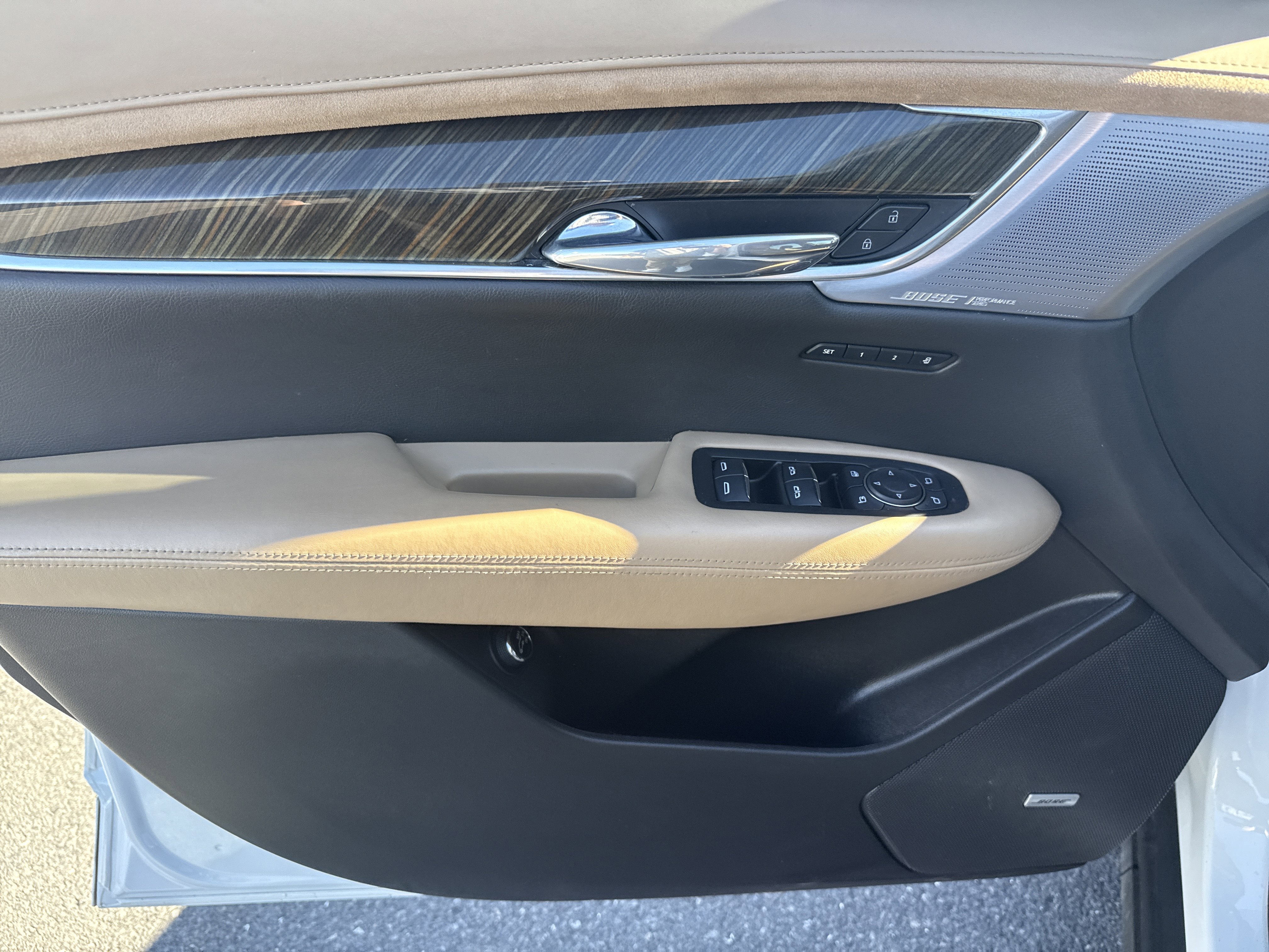 Used 2022 Cadillac XT6 Premium Luxury w/ Platinum Package image 18