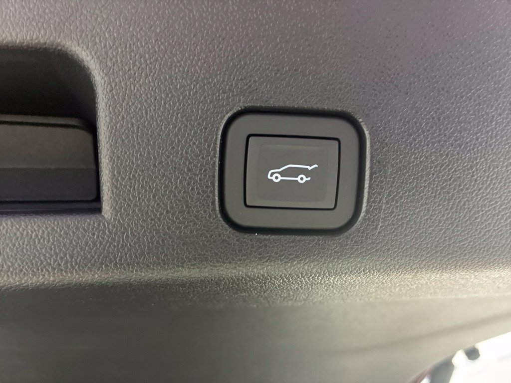 New 2027 Chevrolet Traverse LT w/ Enhanced Driving Package FWD image 43