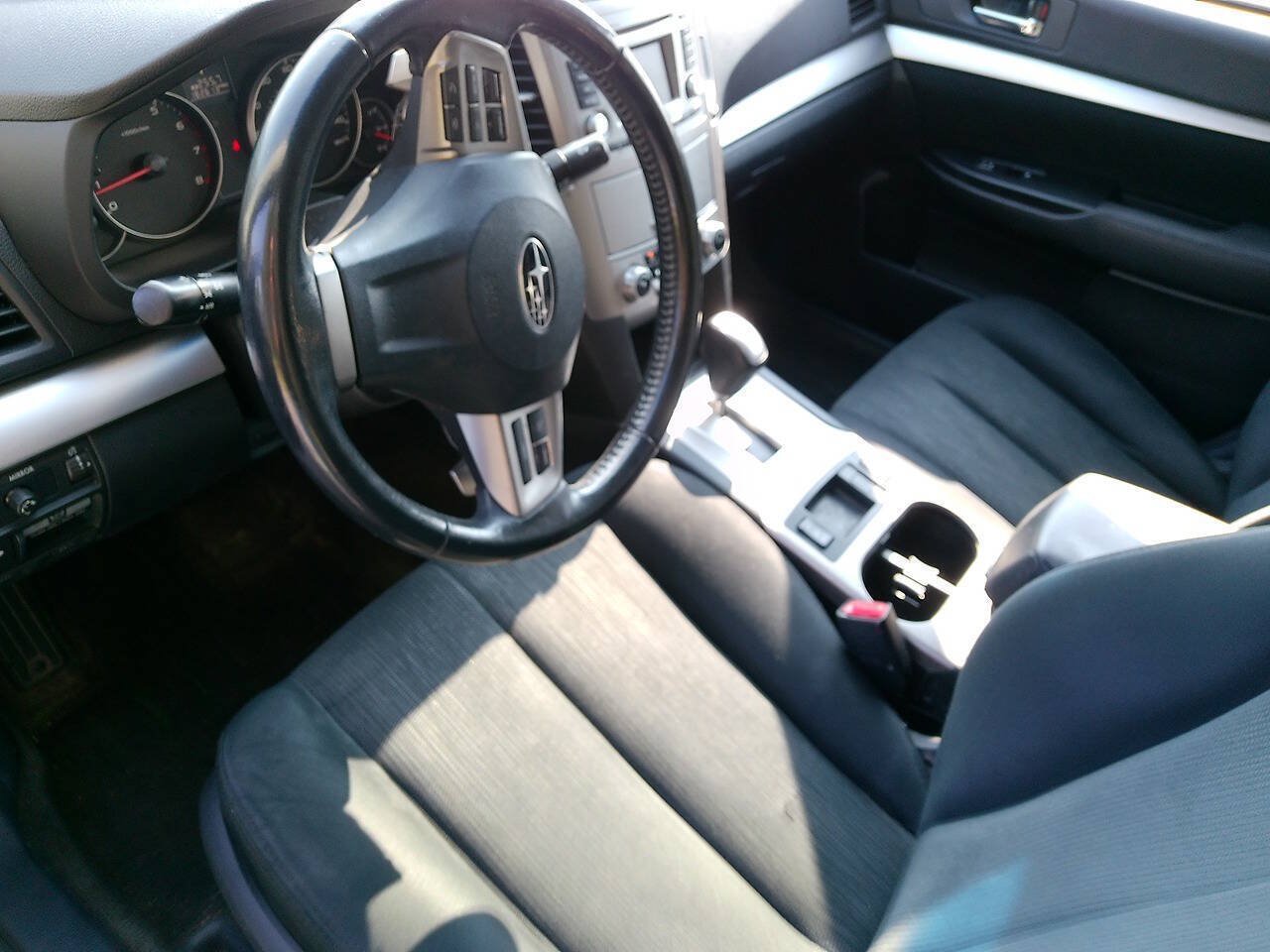 Used 2014 Subaru Legacy 2.5i Premium AWD/4WD image 35