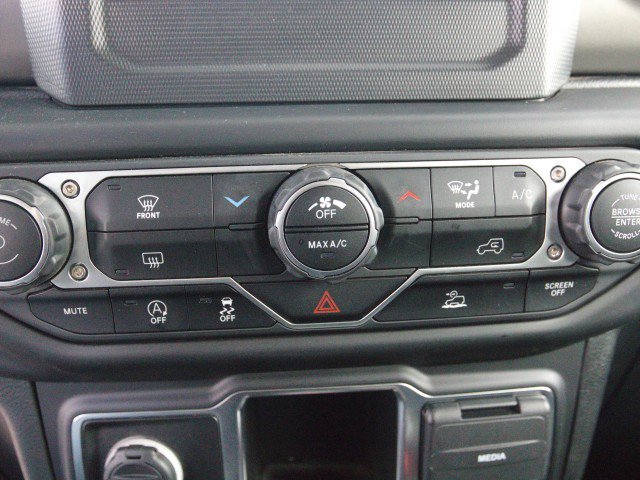 Used 2023 Jeep Gladiator Sport w/ Trailer Tow Package image 22