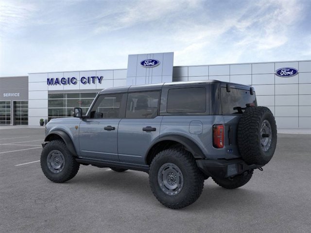 New 2025 Ford Bronco Badlands image 4