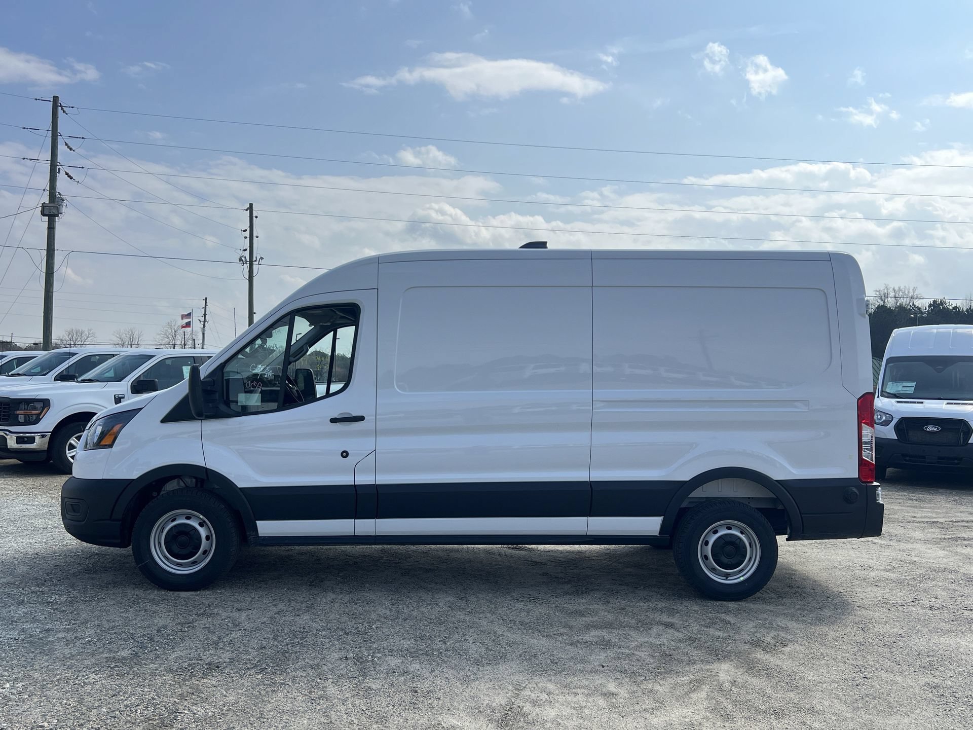 New 2026 Ford Transit 250 148 Medium Roof w/ HVAC Trade Package RWD image 22